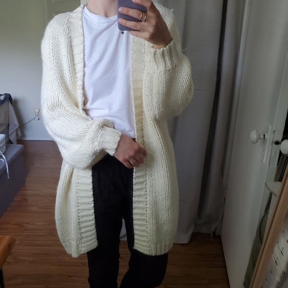 Honey Punch Cream Knit Cardigan - Picture 3 of 13